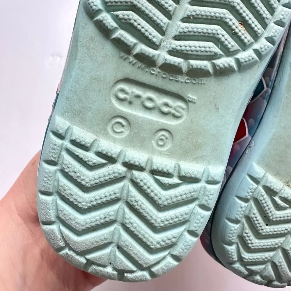 CROCS unicorn details